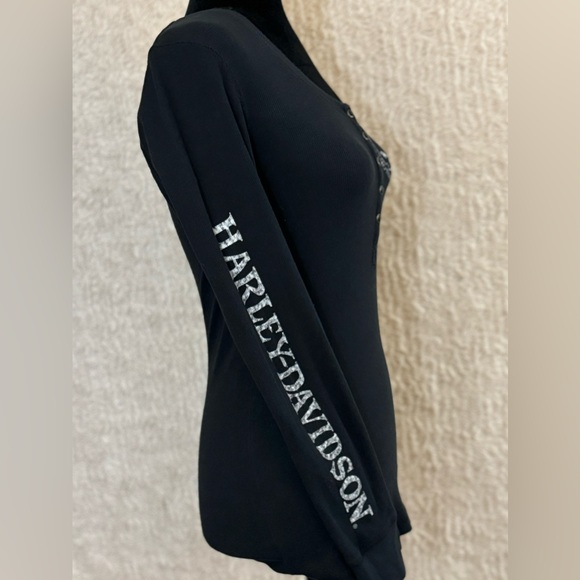 Women's Willie G Skull Snap Front Long Sleeve Black Henley, SZ M - Picture 3 of 6